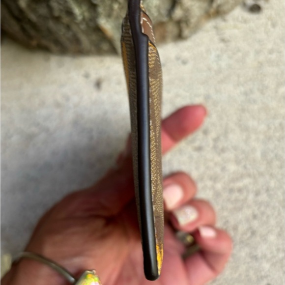 Authentic COACH Signature leather zip card case/wallet w banana print UNISEX - Picture 5 of 6